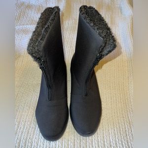 Women’s Propet winter boots